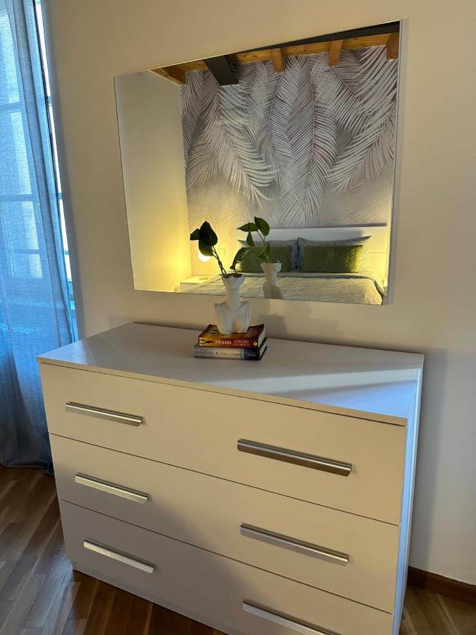 Stella Apartment Center Bergamo Bagian luar foto