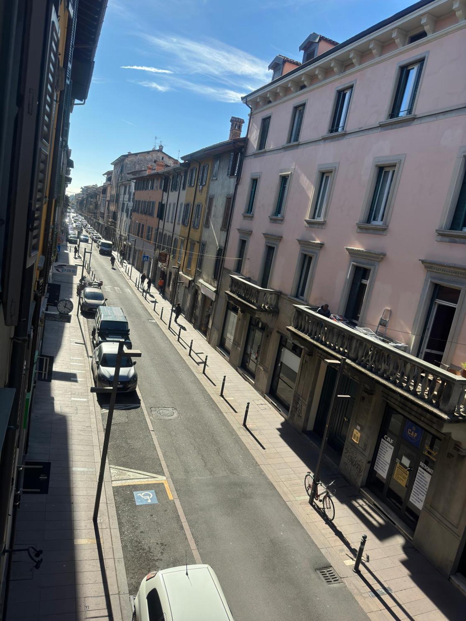 Stella Apartment Center Bergamo Bagian luar foto