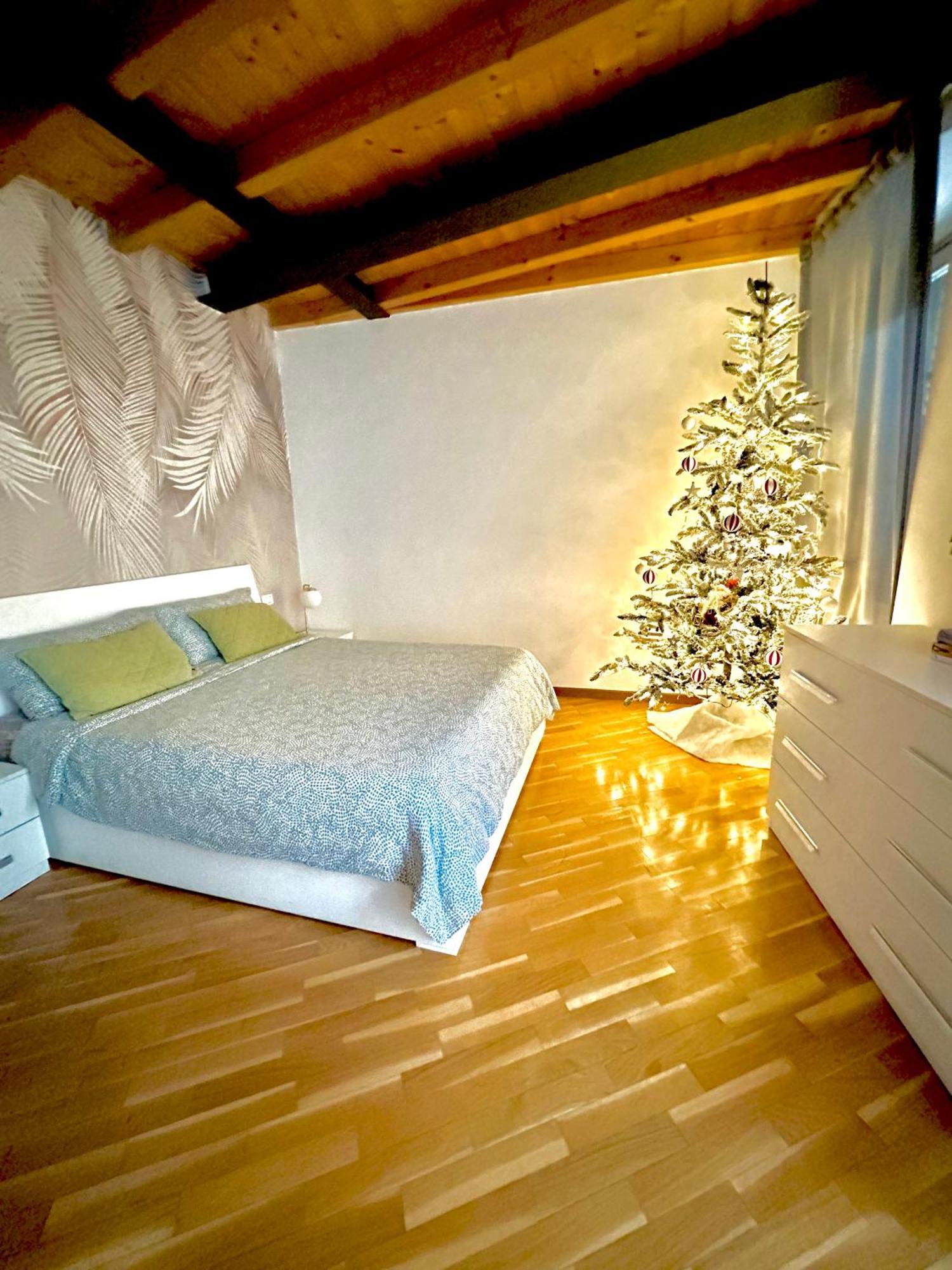 Stella Apartment Center Bergamo Bagian luar foto